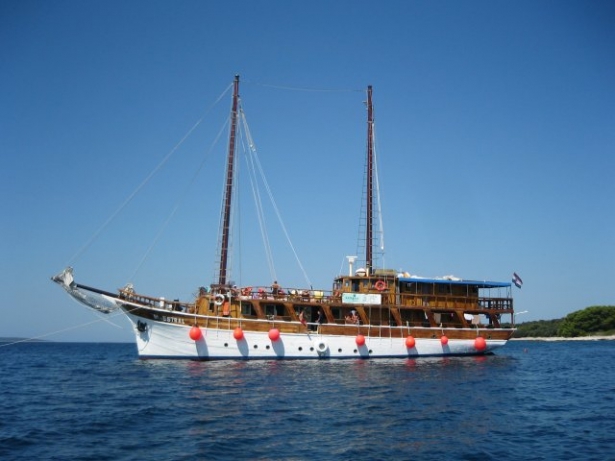 Summer Blues Catamaran Tour