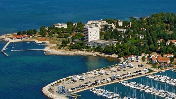 Camp participants are placed in Hotel Adriatic in Umag