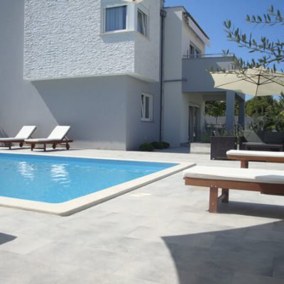Villa Gabi with swimming pool near the beach - Zadar