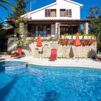 Villa near the sea - Seget Vranjica, Trogir